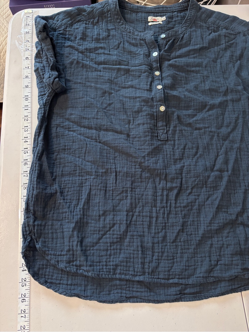 Faherty Dream Desmond Top Size Large Navy Henley Short-Sleeve Double Gauze Soft - Picture 7 of 9